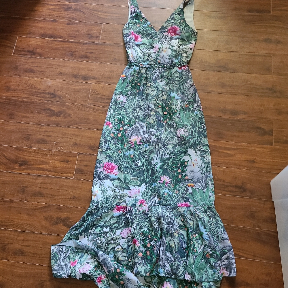 Brand: H&M Size: XS Color: Mainly Green